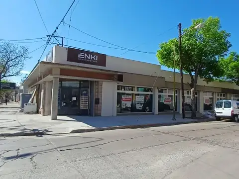 Av. Santa Fe esquina Dorrego al 1500