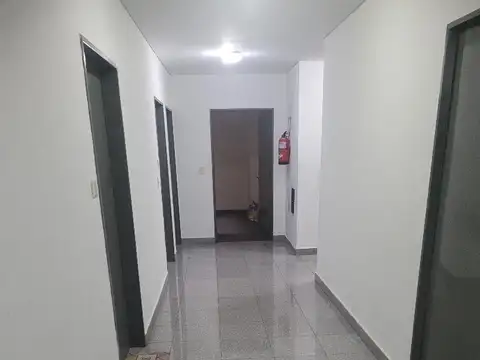 Cullen 5200, Piso 2