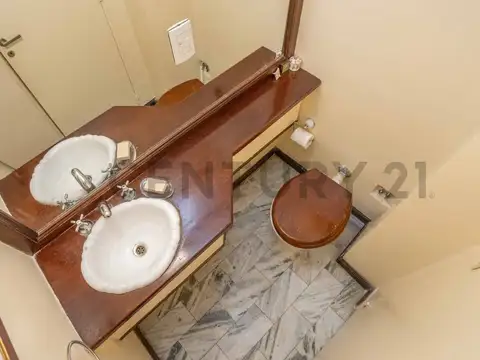Departamento 5 ambientes con 3 baños