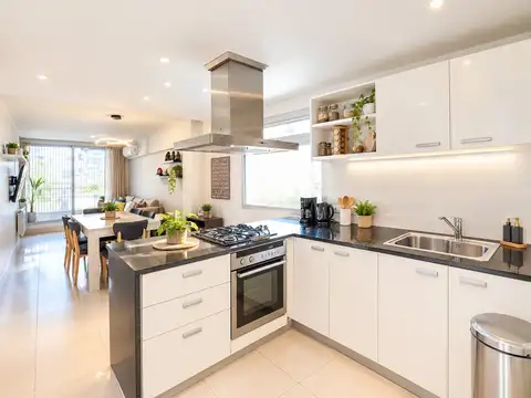 Departamento en venta de 3 dormitorios c/ cochera en Centro