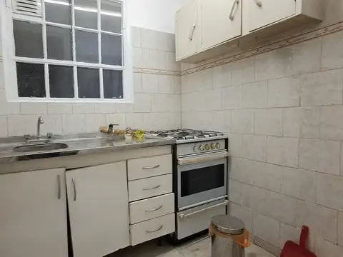 Avenida Independencia 1200, Piso pb