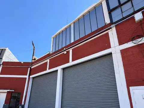 Depósito a reciclar en Alquiler 3.100m2 - Centro Logistico Pompeya