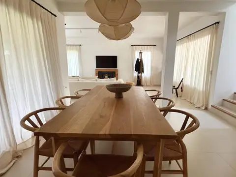 Bv. De Todos Los Santos 5600