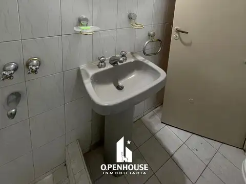 OPENHOUSE inmobiliaria vende departamento en sexta sección.