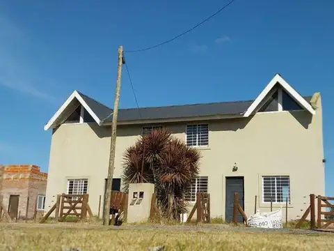 Casa tipo duplex escritura, financiación Domselaar