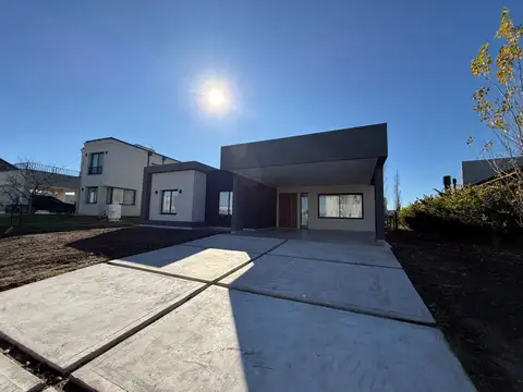 Casa en Venta en San Vicente, USD 260.000