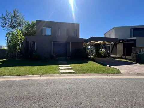 Casa en Venta en San Matias, USD 310.000