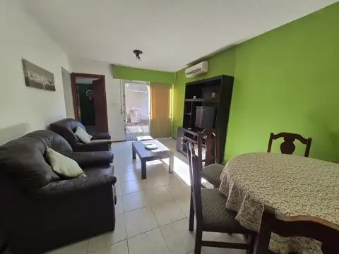 A UN PASO DE MARQUEZ CASTRO 100