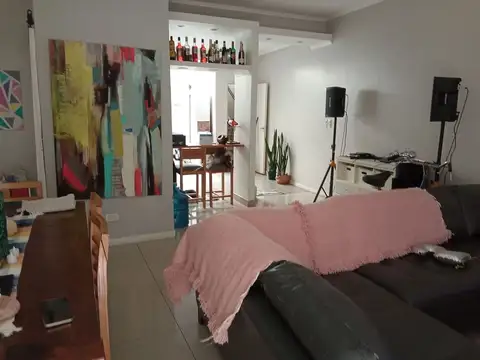 Depto Tipo Casa en Venta de 5 ambientes