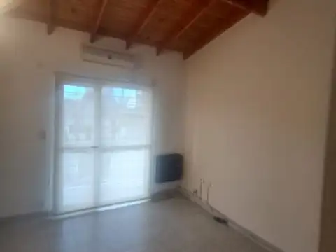 DUPLEX CENTRO PUERTO MADRYN. A 4 CUADRAS DEL MAR-