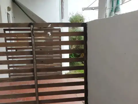 Dos Dúplex sobre calle Viña del Mar a una cuadra de la playa y centro 65.000 U$A cada uno