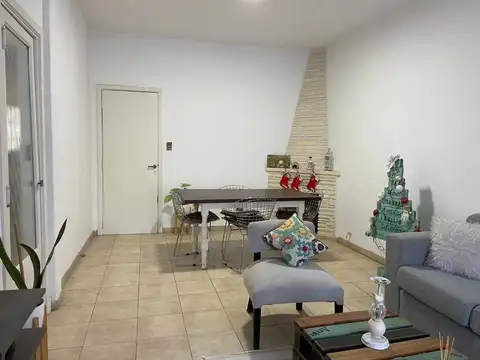 Depto Tipo Casa 4 ambientes con 1 baño