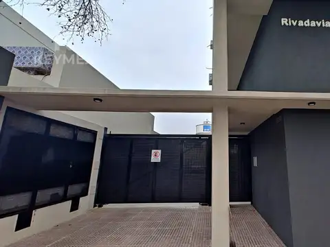 Rivadavia  al 800