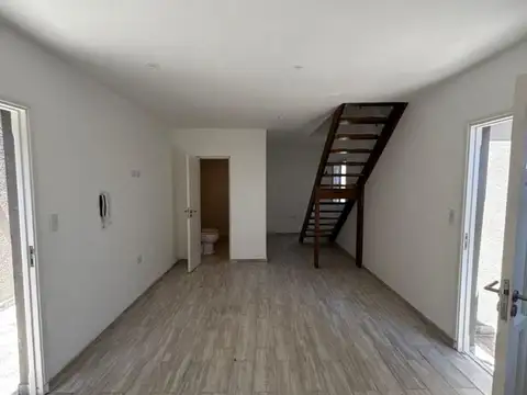 DÚPLEX 3 AMBIENTES AL CONTRAFRENTE LUMINOSO, VILLA PRIMERA