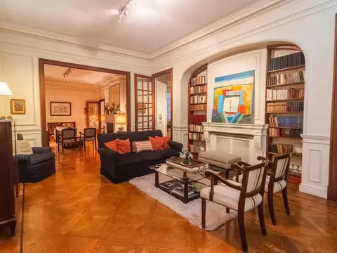 Departamento en Venta de 5 dormitorios