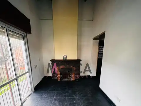 En venta casa en la Reja centro gran parque