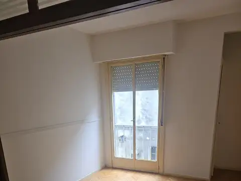 Varela 300, Piso 6