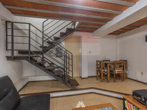 Depto Tipo Casa en Venta en Tres Cruces, USD 143.000