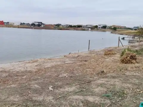 Venta lote al agua en San Sebastián área 6, Pilar