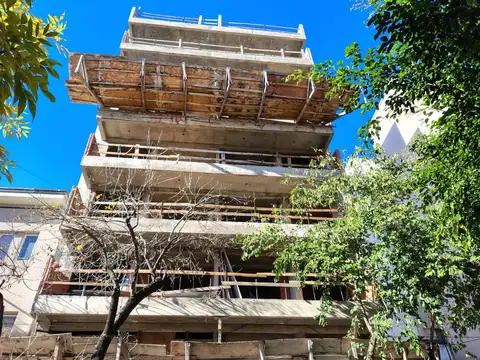 A ESTRENAR: departamento de 2 ambientes con balcón terraza propia y baulera
