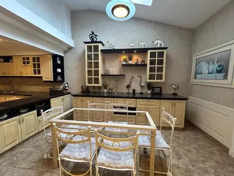 CASA EN ALQUILER EN SAN ISIDRO