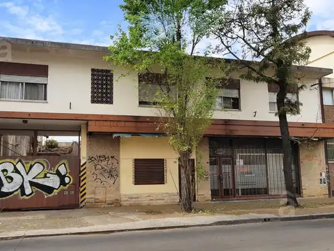 Depósito, Local y Vivienda en PH, en Venta en Villa Ballester. 560 m2