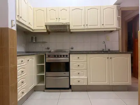 Departamento 4 ambientes con 2 baños