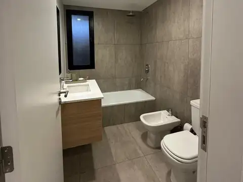 Departamento 4 ambientes con 3 baños