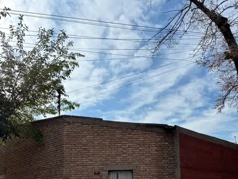 Lorenzo Armani esquina Malvinas Argentinas