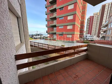 Av. Buenos Aires y Costanera