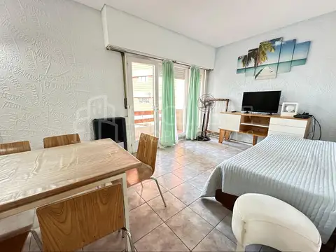 Departamento de 3 ambientes con cochera Frente al Mar Zona Norte