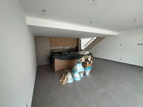 Dúplex premium a la venta Brisas de Manantiales a estrenar