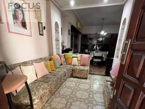 Casa Lote propio con garage patios y terraza en Villa Lynch!