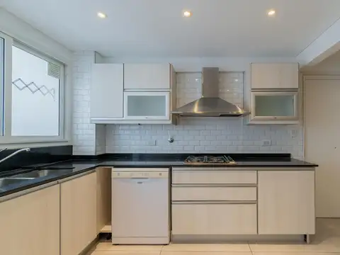 Departamento en Alquiler con 1 cocheras