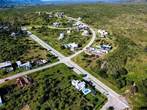 VENTA LOTE CARLOS PAZ 810M2
