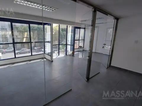 Oficina Monoambiente con 2 baños