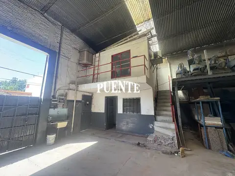 Galpon en Venta 10  mts Frente