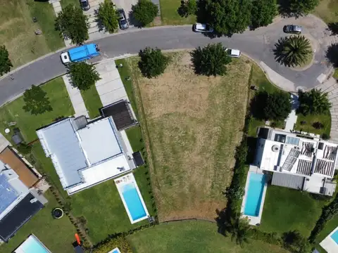 Barrio Golf, El Cantón
