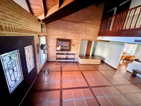 Casa en Venta de 5 dormitorios
