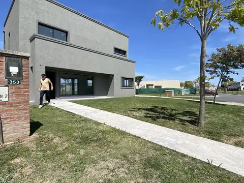 Casa en venta 4 ambientes en Barrio San Pablo, Derqui, Pilar