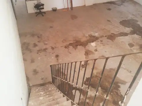 Galpon en Alquiler en Azcuenaga, $ 900.000