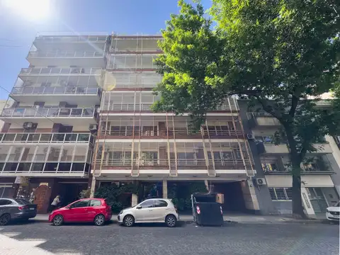 Departamento 4 ambientes al frente en venta en Pinzón al 1500 Barracas CABA