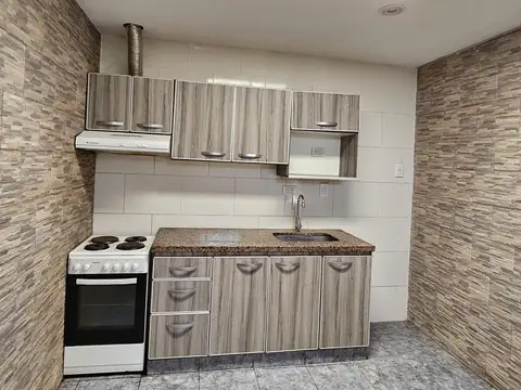 Depto Tipo Casa en Alquiler en Paso Del Rey, $ 600.000