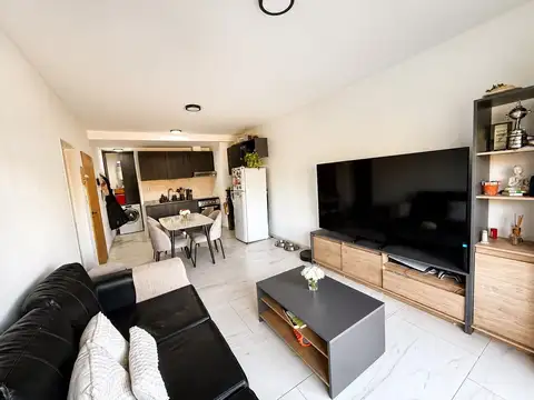 RIVADAVIA, AV. 400, Piso 1