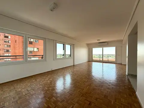 Departamento en Alquiler con 1 cocheras