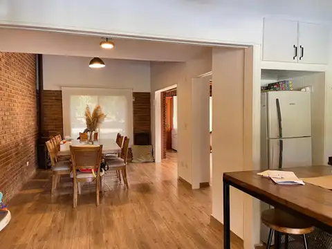 PROPIEDAD RESERVADA. Impecable casa en venta con vista al golf en el CC Larena