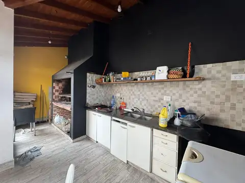 Depto Tipo Casa en Venta con 1 cocheras