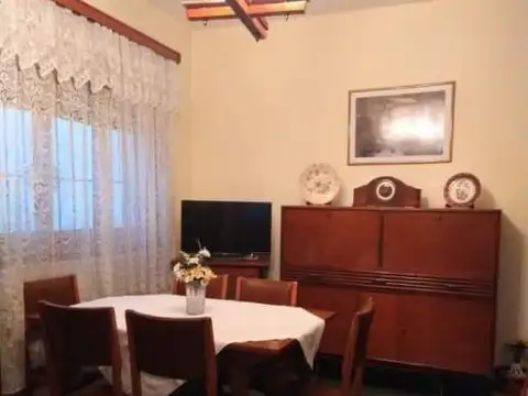 Venta casa cuatro ambientes, Quilmes oeste