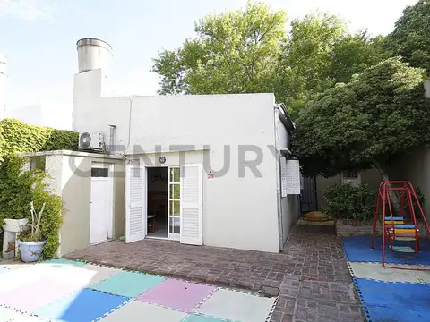 Casa 7 ambientes con 1 baño