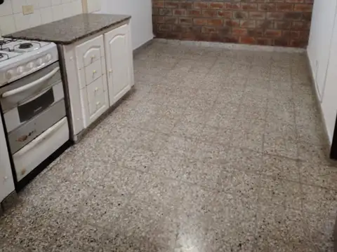 DEPARTAMENTO MUY AMPLIO 63 MTS